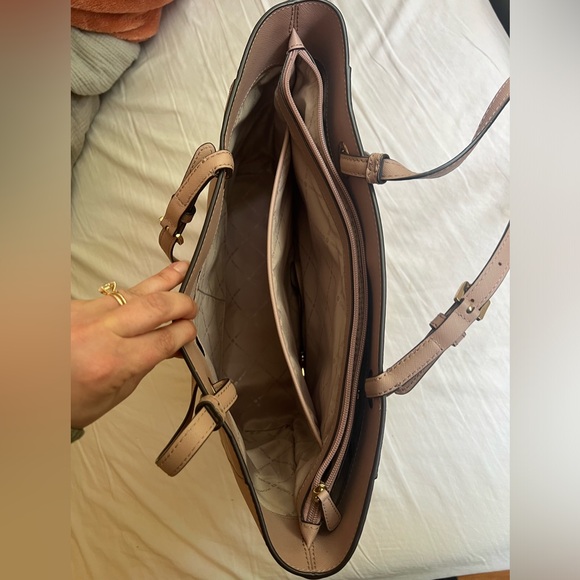 Michael Kors Dusty Rose Tote Bag - Picture 9 of 13